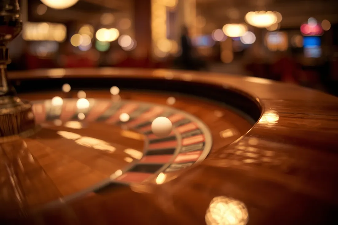 Roulette wheel spinning with the ball in motion